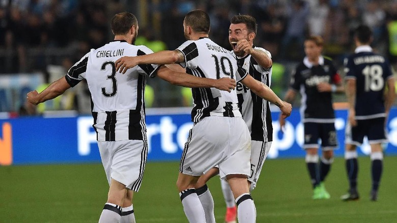 Chiellini: Juve Tetap Kuat Tanpa Bonucci Chiellini: Juve Tetap Kuat Tanpa Bonucci
