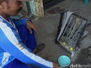 Suroan, Pencuci Keris Pusaka di Jombang Banjir Order