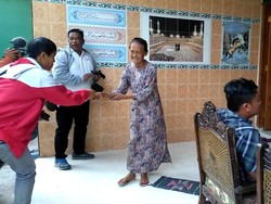 Diajak Jalan-jalan, Sumiati Tak Tahu Rumah Warisan Dieksekusi