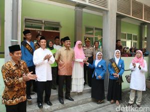 Wagub Gus Ipul Ajak Pelajar jadi Generasi Unggul