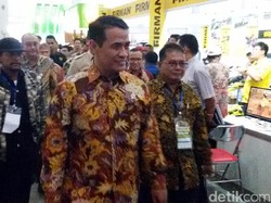 Mentan Amran Bangun Irigasi dan Embung untuk Atasi Kekeringan