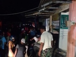 Kepanikan Warga di Tengah Kebakaran Pasar Benteng Pancasila