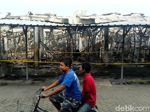 Wali Kota Janjikan Relokasi dan Modal ke Korban Kebakaran Pasar Wali Kota Janjikan Relokasi dan Modal ke Korban Kebakaran Pasar