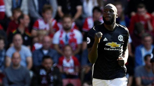 Romelu Lukaku membukukan gol pembeda di paruh pertama laga Southampton kontra Manchester United.