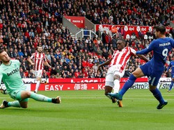 Morata dan Pedro Bawa Chelsea Ungguli Stoke 2-0