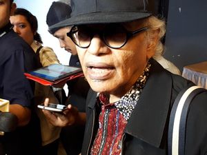 Jenazah Salim Said Akan Dimakamkan di TPU Tanah Kusir Besok Jenazah Salim Said Akan Dimakamkan di TPU Tanah Kusir Besok