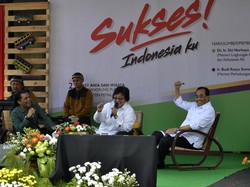 Aksi Menteri Siti dan Menteri Budi Karya Joget Bersama Warga Pemalang