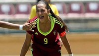 Deyna Castellanos (Santa Clarita Blue Heat dan timnas Venezuela): Finalis penghargaan The Best FIFA di Sektor Pemain Putri Terbaik. (Foto: Instagram @deynacastellanos)