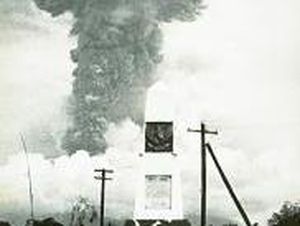 Foto Letusan Gunung Agung Tahun 1963 yang Memakan Ribuan Korban