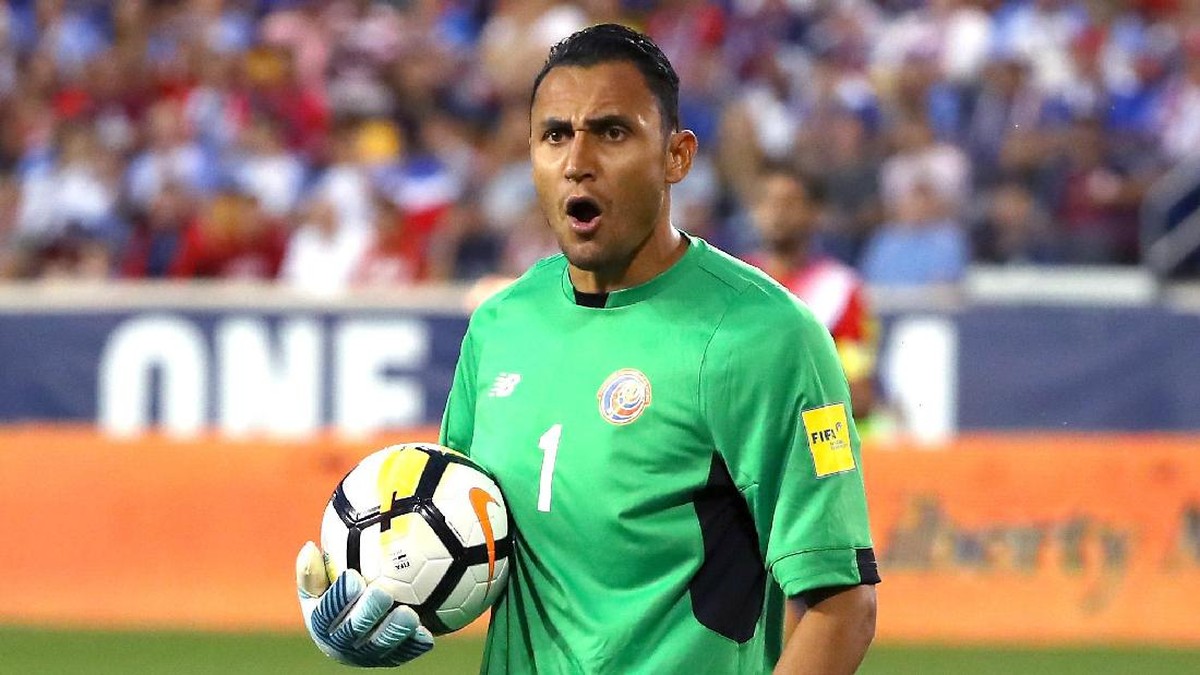 Keylor Navas saat membela Kosta Rika (Mike Lawrie/Getty Images)