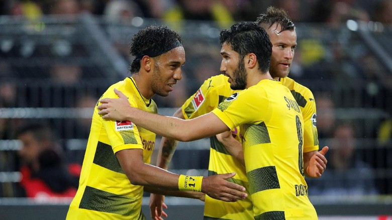 Aubameyang Hat-trick, Dortmund Gasak Gladbach 6-1 Aubameyang Hat-trick, Dortmund Gasak Gladbach 6-1