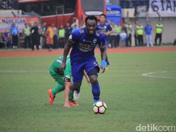 Persib Masih Gantung Essien