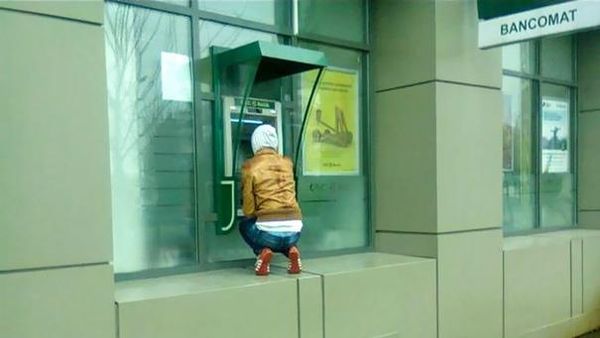 Bikin Ngakak, Potret Viral Bangunan Gagal Total 