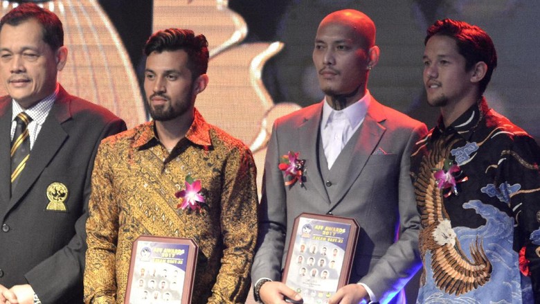 Gol Andik Vermansah Dapat Penghargaan AFF 2017, Kardono Raih Life Service Award Gol Andik Vermansah Dapat Penghargaan AFF 2017, Kardono Raih Life Service Award