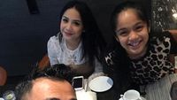 Rumah Disatroni Penyusup, Raffi-Nagita Tetap Tersenyum