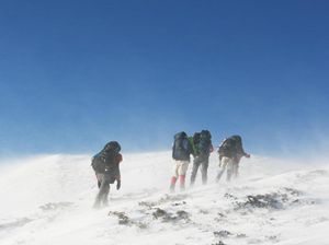 Badai Salju Tewaskan 8 Pendaki di Puncak Gunung Gurja Nepal Badai Salju Tewaskan 8 Pendaki di Puncak Gunung Gurja Nepal