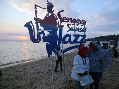 Romantisme Senggigi Sunset Jazz