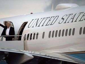 Pesawat Kepresidenan Air Force One ala Donald Trump