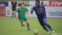 Menjamu Bhayangkara FC di lanjutan Liga 1, Persib Bandung selamat dari kekalahan dengan skor akhir 1-1.