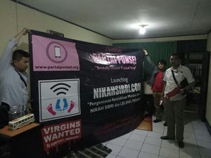 Kaos Virgins Wanted sampai Laptop Disita dari Markas nikahsirri.com