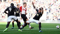 Manchester United merupakan tim dengan pertahanan terbaik keempat di Liga Inggris musim ini. Ada 62 tembakan ke arah gawang mereka, baru bersarang dua gol. (Foto: Dylan Martinez/Reuters)