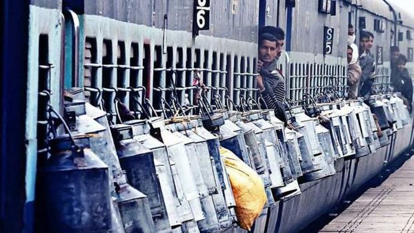 Potret Penumpang Kereta di India