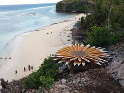 Satu Lagi Pantai yang Cantik di Sulawesi Selatan