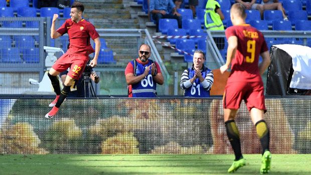 AS Roma menang 3-1 atas Udines di Olimpico Roma.