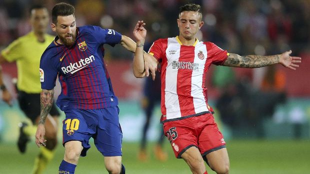 Gelandang Girona, Pablo Maffeo ditugasi pelatih untuk menjaga ketat Lionel Messi. (