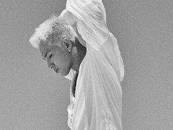 Taeyang BIGBANG Rilis Lagu Bareng Jimin BTS 13 Januari