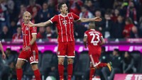 Robert Lewandowski (Bayern Munich). Tujuh gol dalam enam pertandingan liga (515 menit). Rata-rata = satu gol per 74 menit. (Foto: Reuters / Michael Dalder)