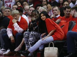 So Sweet, Kylie Jenner Dapat Kado Natal Rolls-Royce Rp 4 M dari Pacar