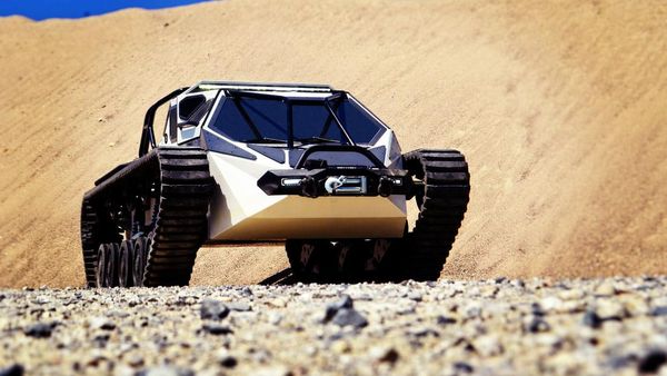 Hobi Baru Orang Kaya: Beli Tank Mewah Rp 8 Miliar