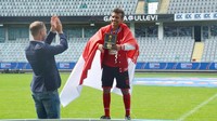 Penghargaan internasional juga didapatkan saat tampil di Gothia Cup 2016 di kategori U-15. Egy menjadi pemain terbaik. (Foto: Instagram)