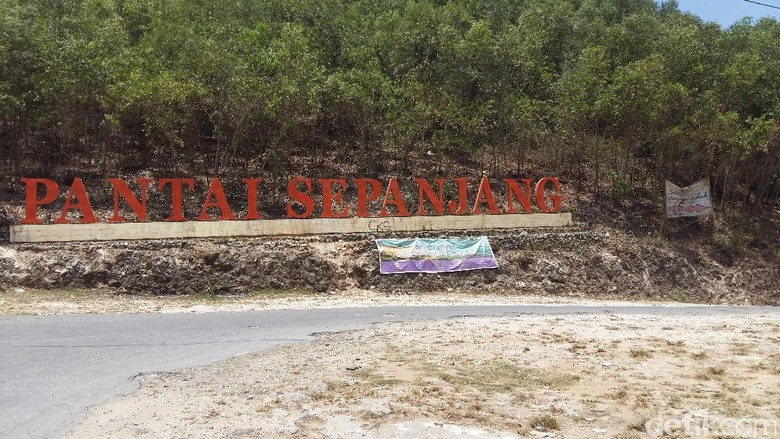 Pantai Sepanjang Gunungkidul (Muchus Budi R/detikTravel) Pantai Sepanjang Gunungkidul (Muchus Budi R/detikTravel)
