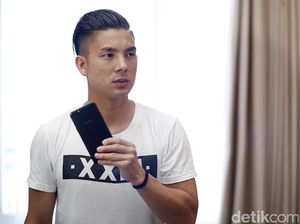 Cerita Kim Kurniawan dan Anak Angkatnya di Malang Cerita Kim Kurniawan dan Anak Angkatnya di Malang