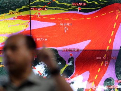 BNPB Jelaskan Status Gunung Agung