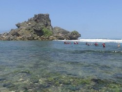 Nglambor, Pantai Cantik di Gunungkidul