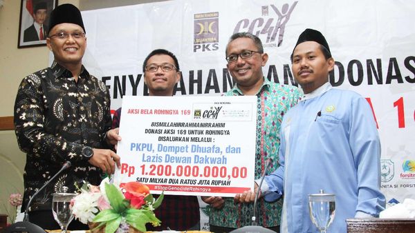 PKS Salurkan Donasi untuk Rohingya ke 3 Lembaga