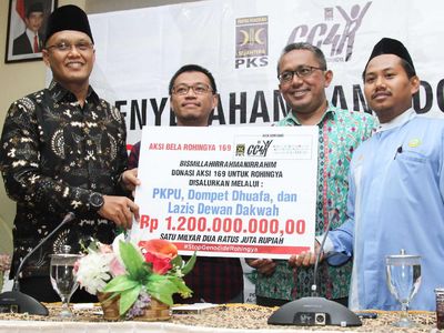 PKS Salurkan Donasi untuk Rohingya ke 3 Lembaga