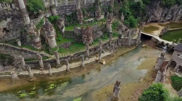 Foto: Kastil yang Dibangun karena Rindu Kampung Halaman