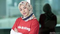 Senyum Manis Natasha Rizki