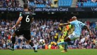 Ada 31 operan dalam gol Fabian Delph saat Manchester City menang 5-0 atas Crystal Palace pada 23 September 2017. (Foto: Alex Livesey/Getty Images)