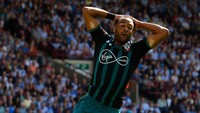 Dari Southampton ada satu nama. Dia adalah Nathan Redmond, dengan nilai 44,5 juta euro. Nilai itu turun 22,3 juta euro. (Foto: Tom Marshall/Getty Images)