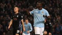 Ada 32 operan dalam gol Mario Balotelli saat Manchester City menang 4-0 atas Aston Villa (gol ketiga City) pada 28 Desember 2010. (Foto: Alex Livesey/Getty Images)