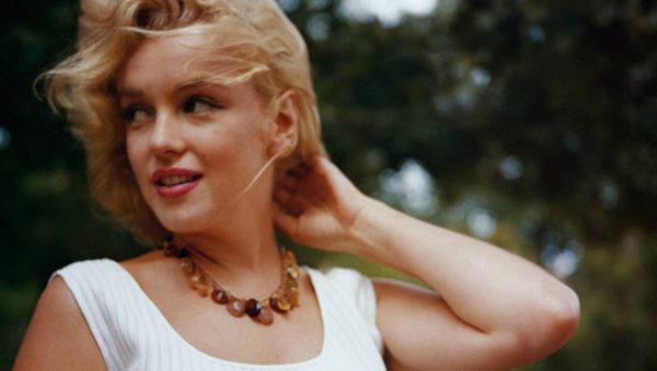 Mengintip Instagram Si Cantik Paling Ikonik yang Hidupnya Tragis