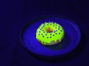 Anak Milennial Antre GlowNuts dan Marshmallow Telur Asin di Rollin Sweet Times