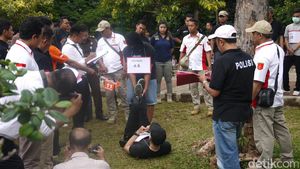 Adegan-adegan Duel Gladiator Maut di Bogor Direka Ulang