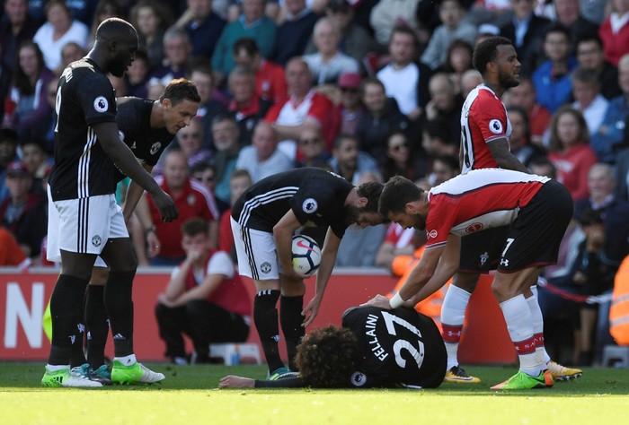 Setan Merah Kehilangan Fellaini karena Cedera