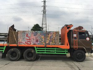 Wow, Tembok Berlin Telah Tiba di Kalijodo